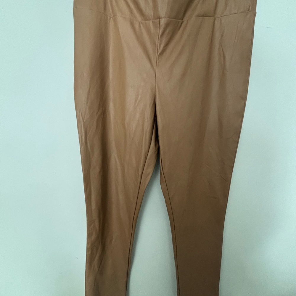 Chic Tan Women's Leggings